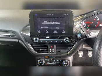 Used Ford Fiesta 2018 for sale - 77693038: Photo