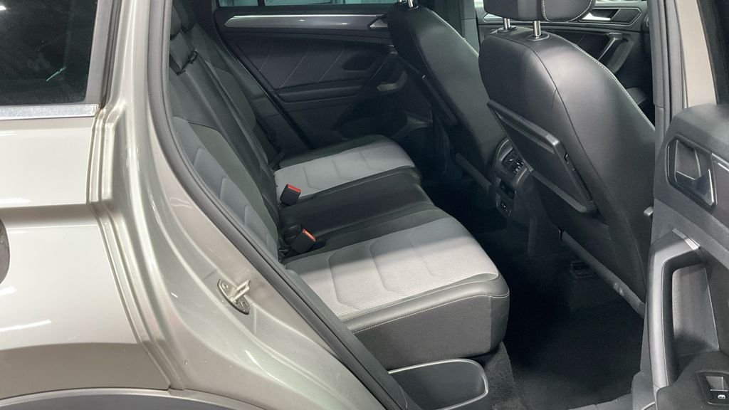 Used Volkswagen Tiguan 2019 for sale - 76731273: Photo 10