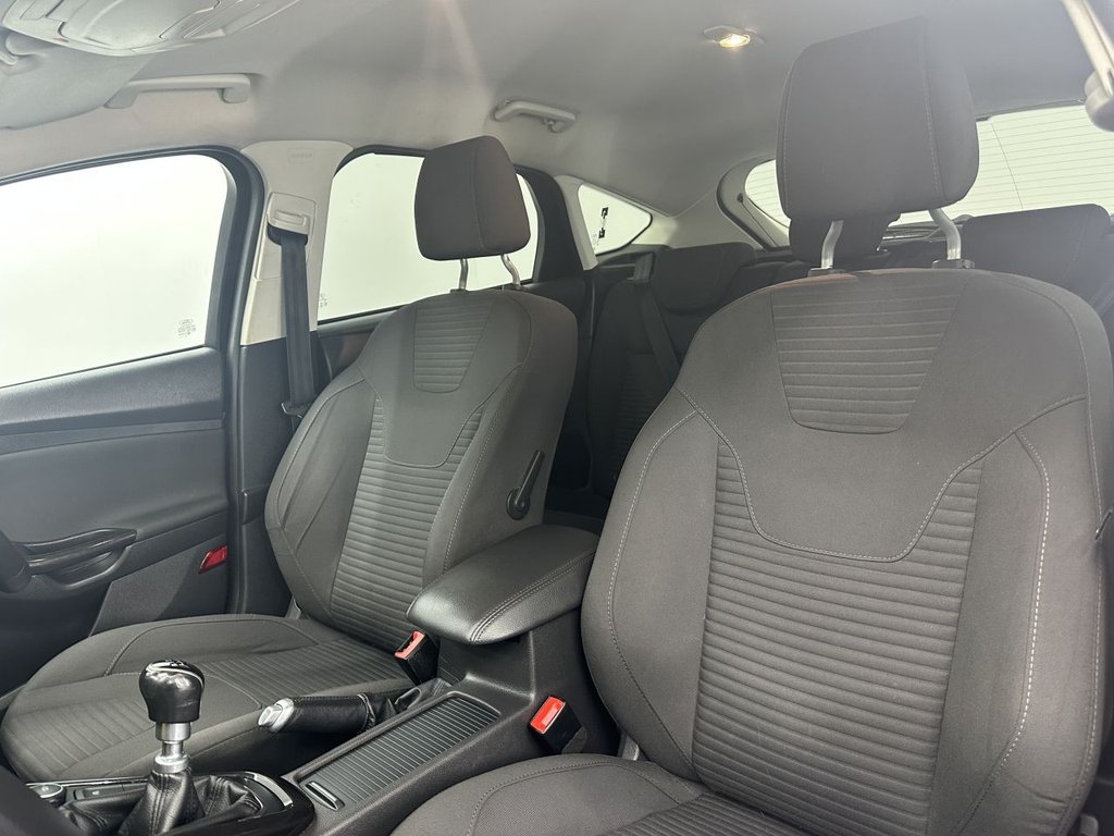 Used Ford Focus 2016 for sale - 77614086: Photo 14