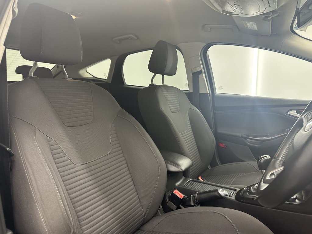 Used Ford Focus 2016 for sale - 77614086: Photo 2