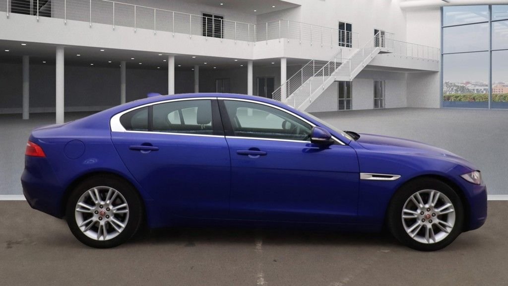 Used Jaguar XE 2017 for sale - 76132623: Photo 8
