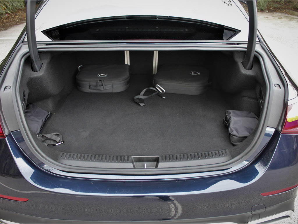 Used Mercedes-Benz E Class 2024 for sale - 76692693: Photo 12