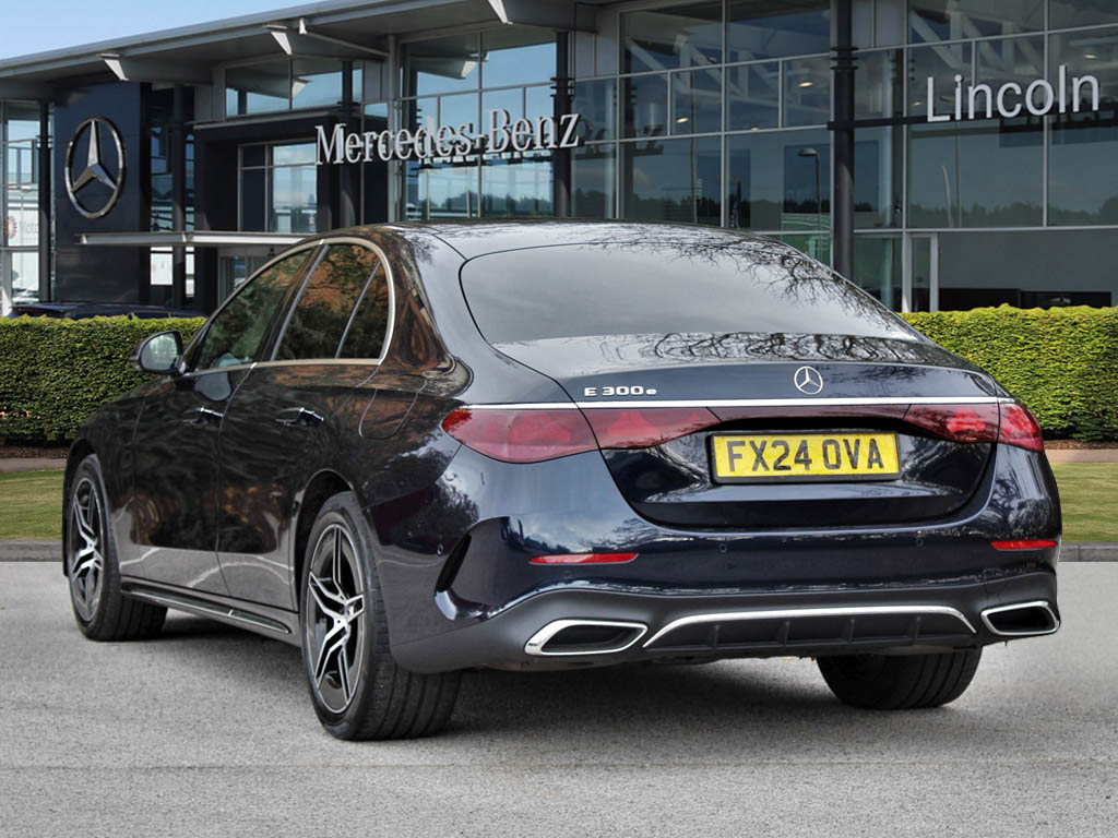 Used Mercedes-Benz E Class 2024 for sale - 76692693: Photo 2