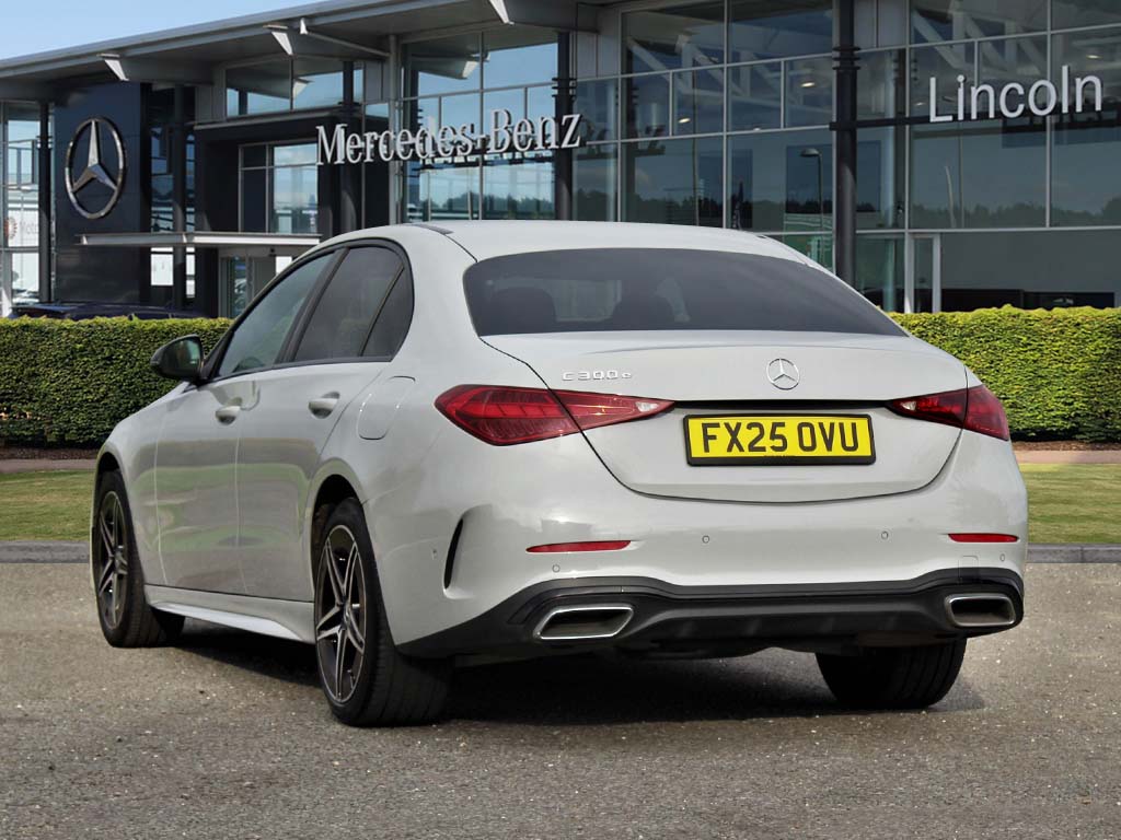 Used Mercedes-Benz C Class 2025 for sale - 76434232: Photo 2