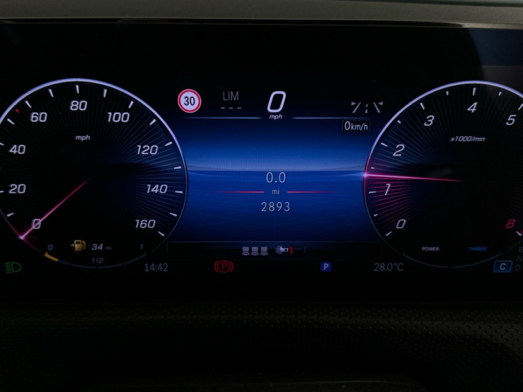 Used Mercedes-Benz CLA 2024 for sale - 76662355: Photo 5