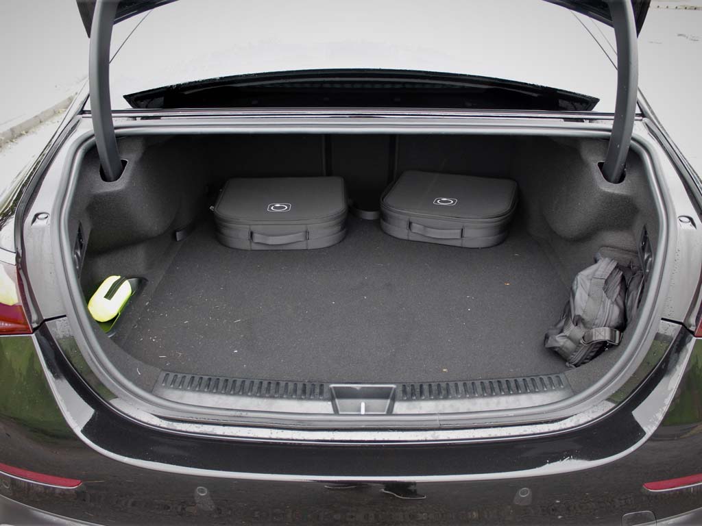 Used Mercedes-Benz E Class 2024 for sale - 76410262: Photo 9