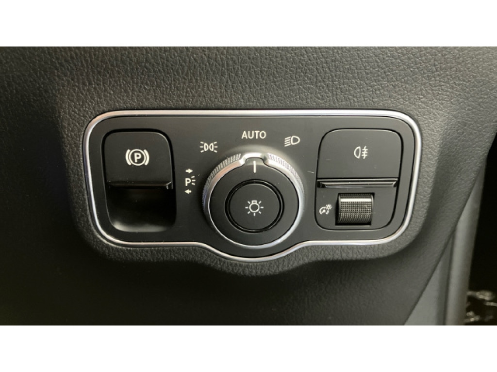 Used Mercedes-Benz GLA 2021 for sale - 76937354: Photo 36