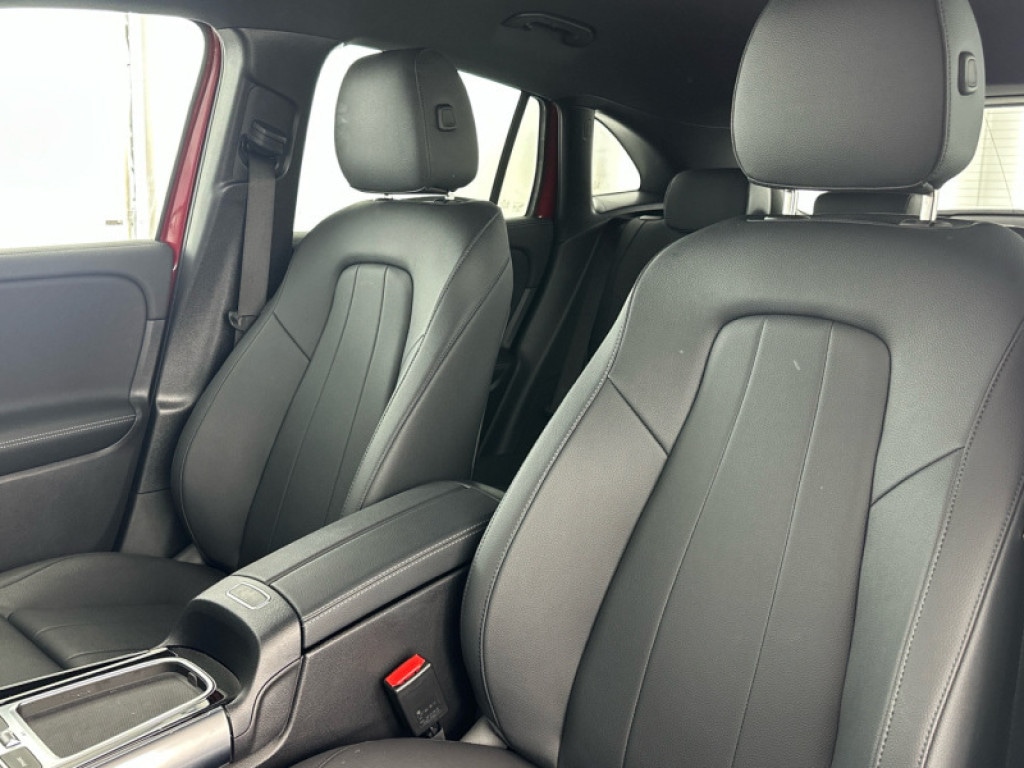 Used Mercedes-Benz EQA 2024 for sale - 76139724: Photo 3