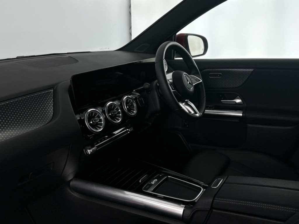 Used Mercedes-Benz EQA 2024 for sale - 76139724: Photo 5