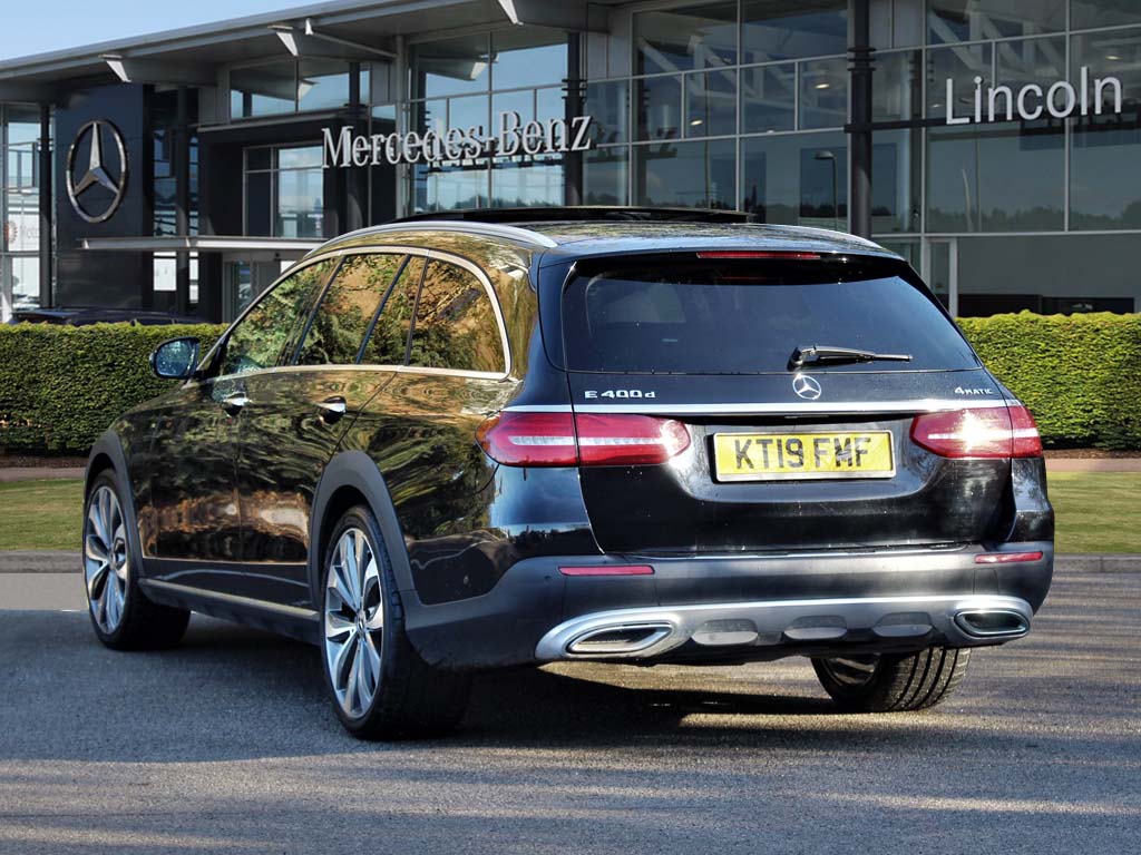 Used Mercedes-Benz E Class 2019 for sale - 76662349: Photo 2