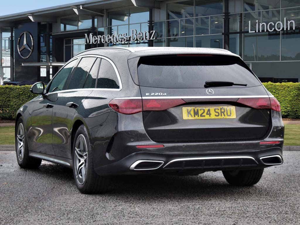 Used Mercedes-Benz E Class 2024 for sale - 76662302: Photo 2