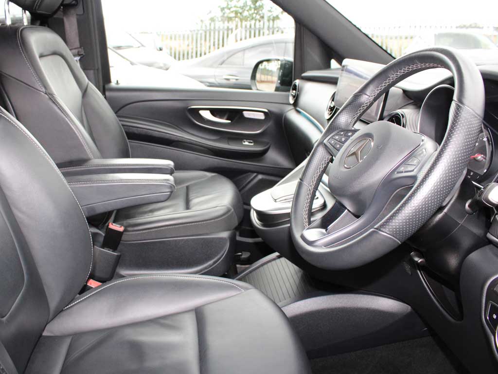 Used Mercedes-Benz V-Class 2024 for sale - 76837619: Photo 16