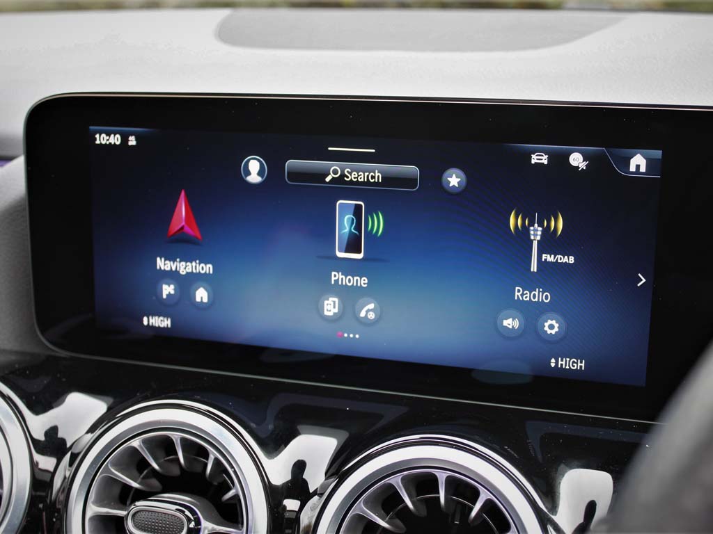 Used Mercedes-Benz GLA 2024 for sale - 76662352: Photo 11