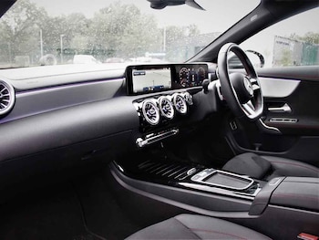 Used Mercedes-Benz CLA 2024 for sale - 76139682: Photo 3