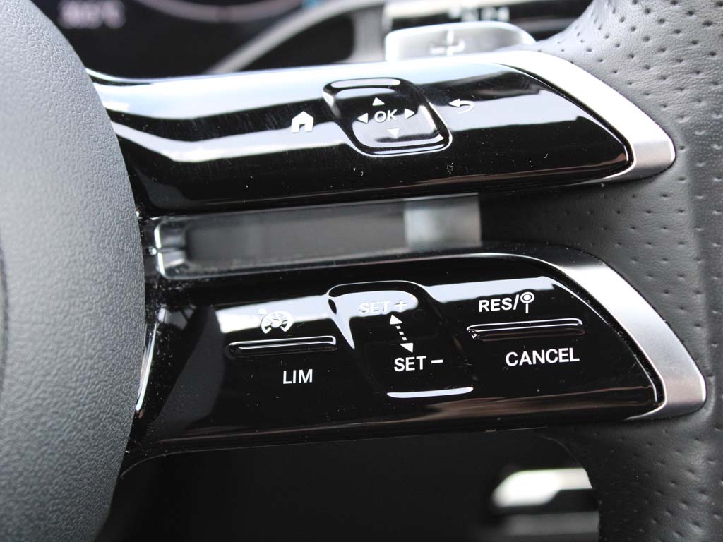 Used Mercedes-Benz GLC 2023 for sale - 76434197: Photo 30