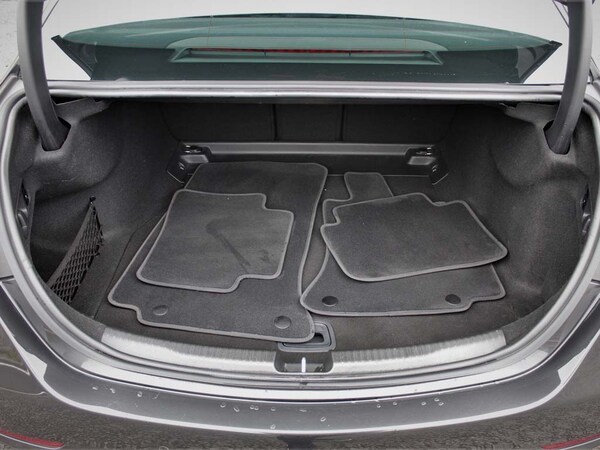 Used Mercedes-Benz C Class 2022 for sale - 76261189: Photo 9