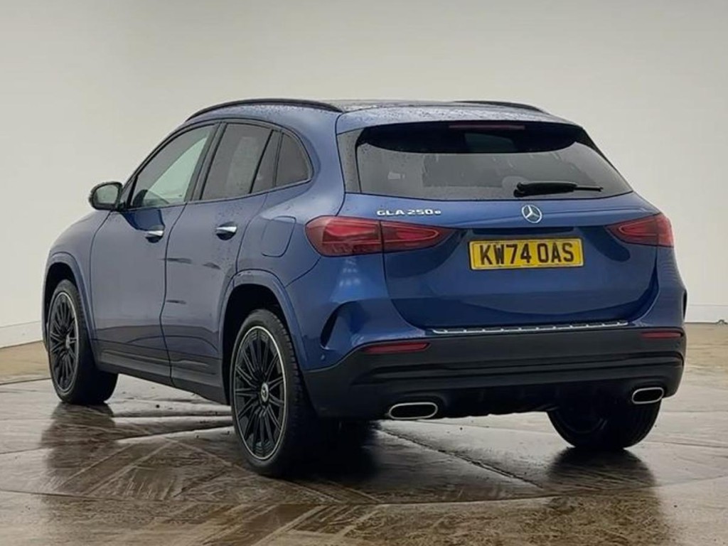 Used Mercedes-Benz GLA 2025 for sale - 77427398: Photo 2