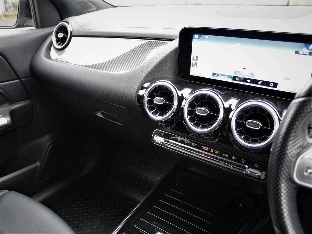 Used Mercedes-Benz GLA 2021 for sale - 76528693: Photo 37