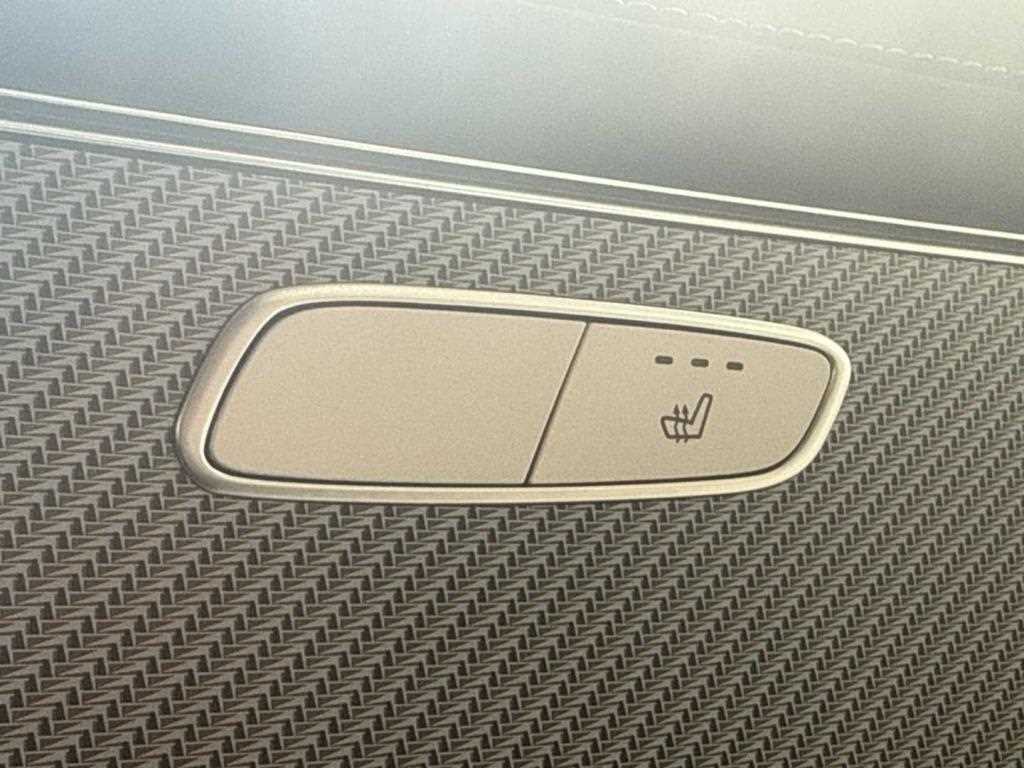 Used Mercedes-Benz EQC 2022 for sale - 77268808: Photo 31