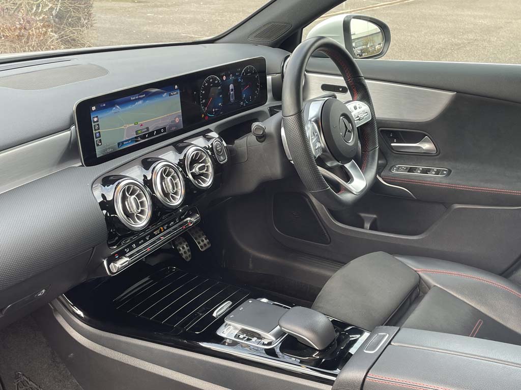 Used Mercedes-Benz A-Class 2019 for sale - 76400309: Photo 3