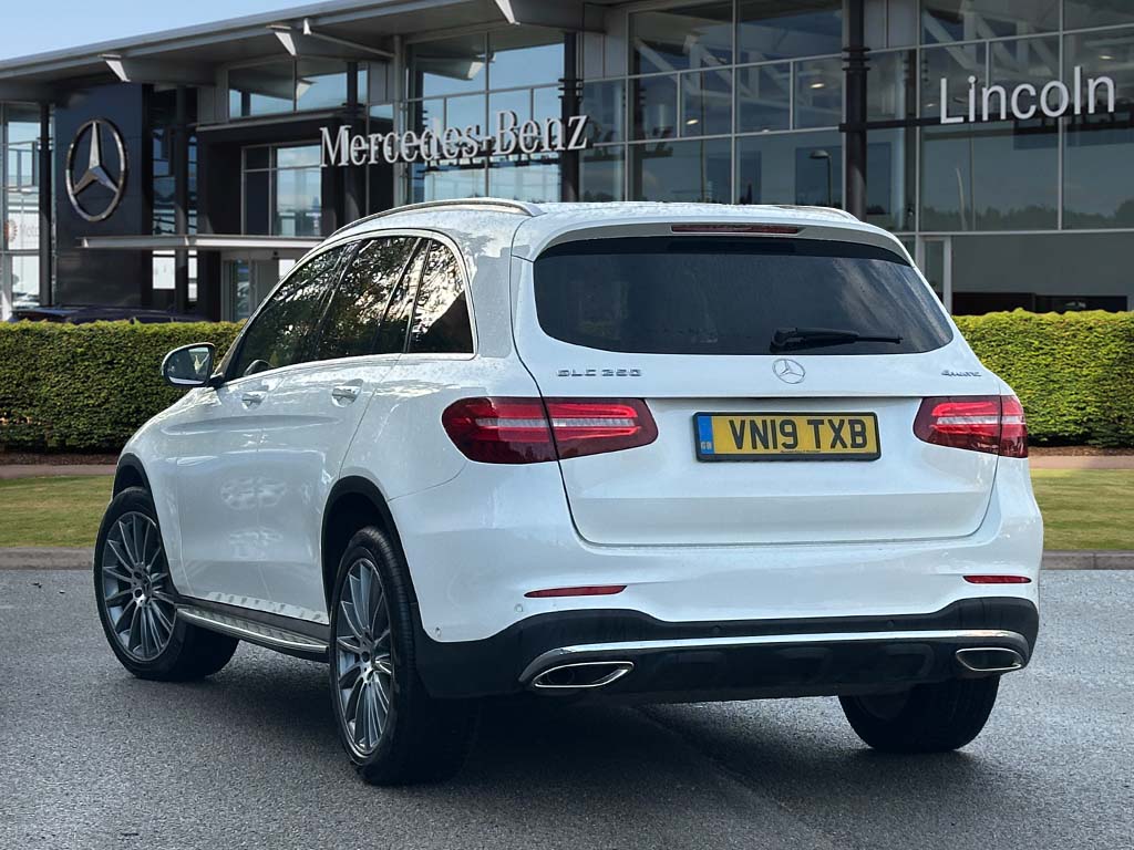 Used Mercedes-Benz GLC 2019 for sale - 76296937: Photo 2