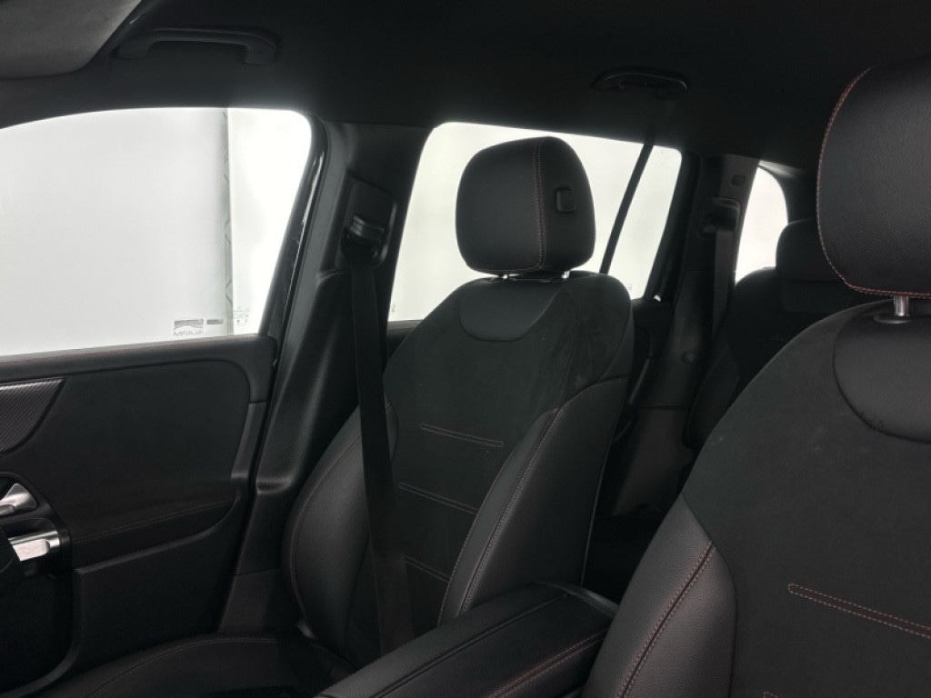 Used Mercedes-Benz GLB 2024 for sale - 77427401: Photo 3