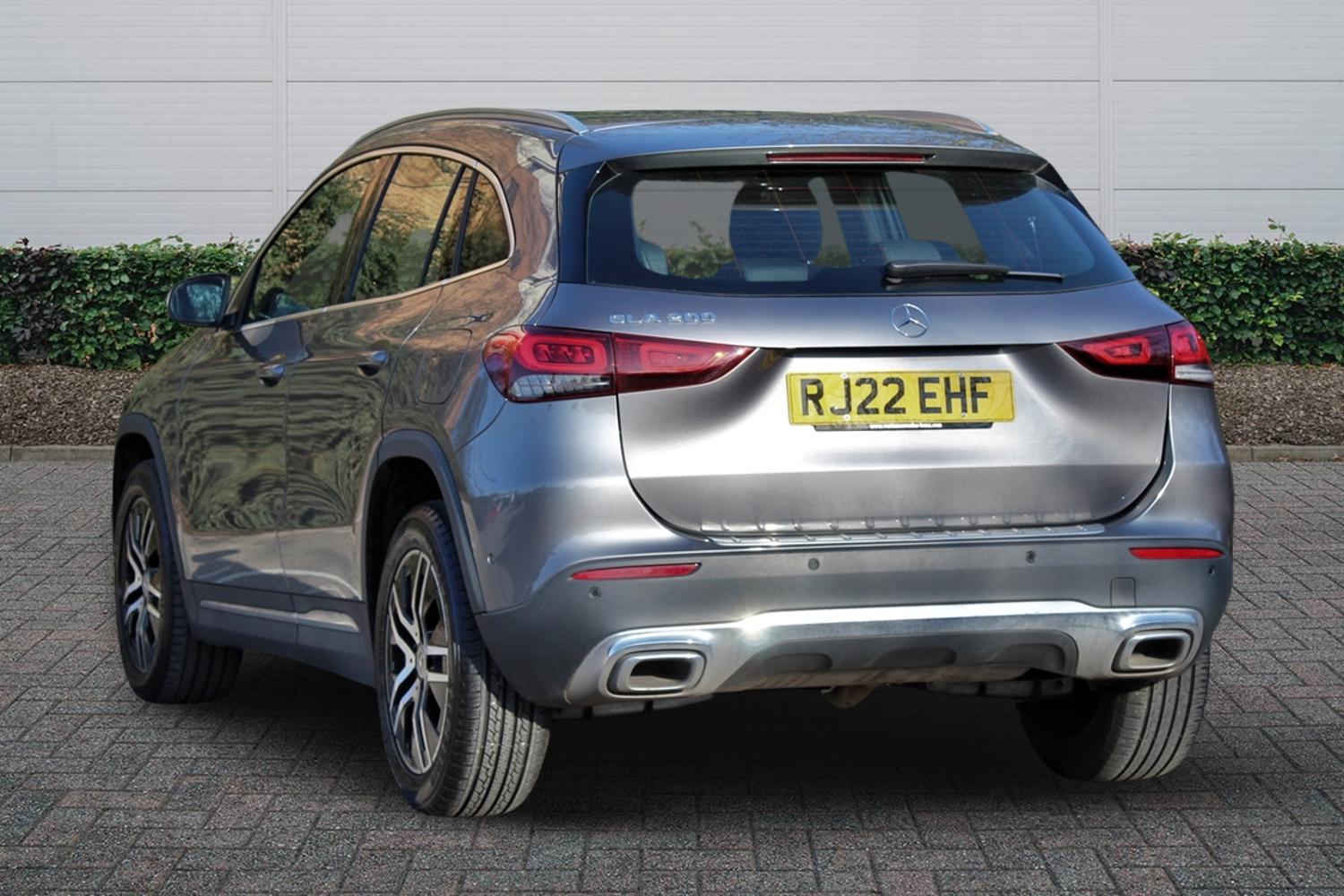 Used Mercedes-Benz GLA 2022 for sale - 77755120: Photo 2