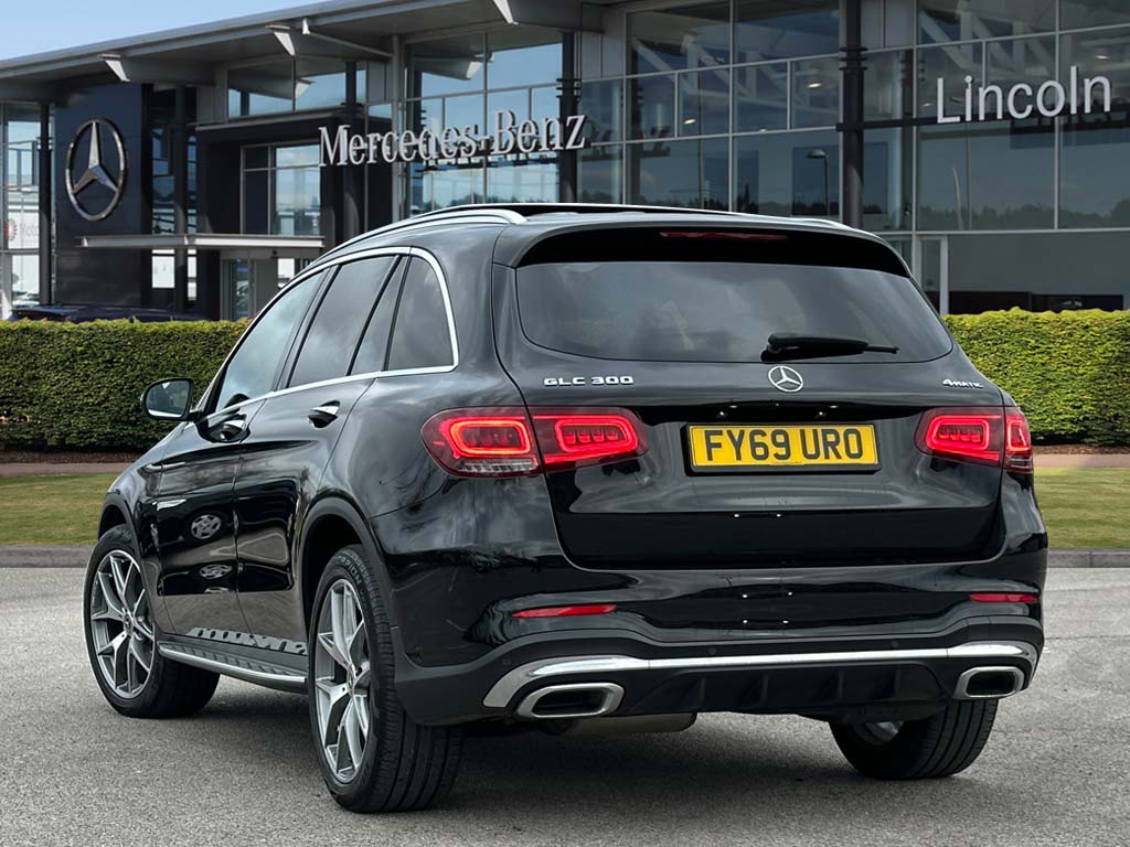 Used Mercedes-Benz GLC 2019 for sale - 76662353: Photo 2