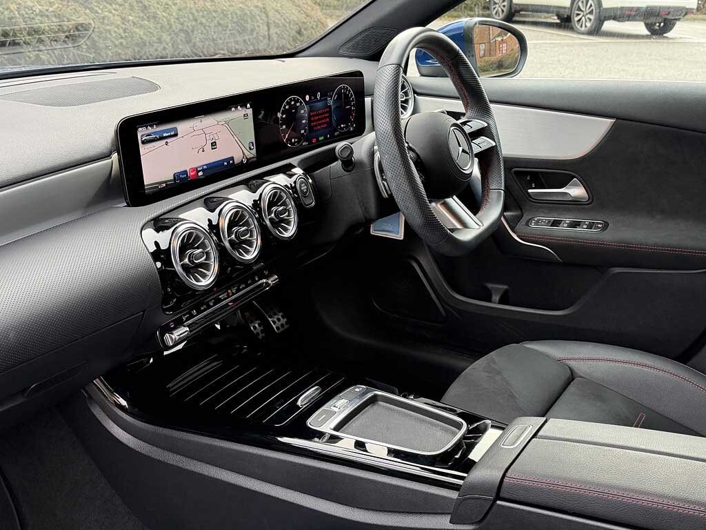 Used Mercedes-Benz A-Class 2025 for sale - 76662368: Photo 3