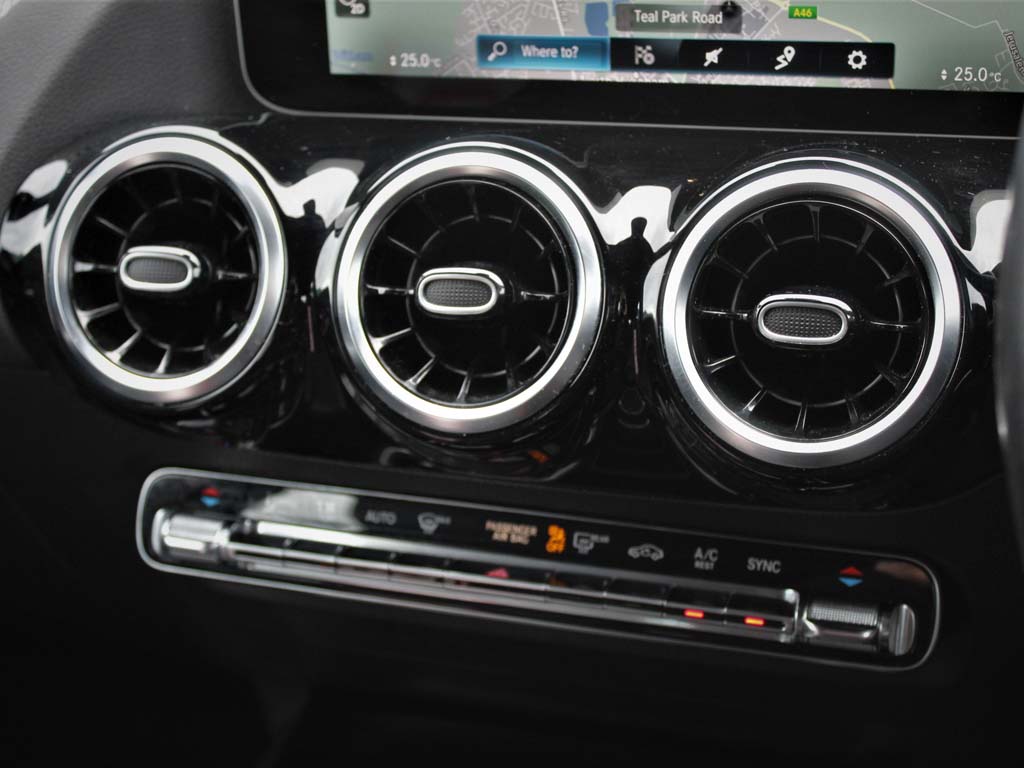 Used Mercedes-Benz GLA 2020 for sale - 76662366: Photo 25