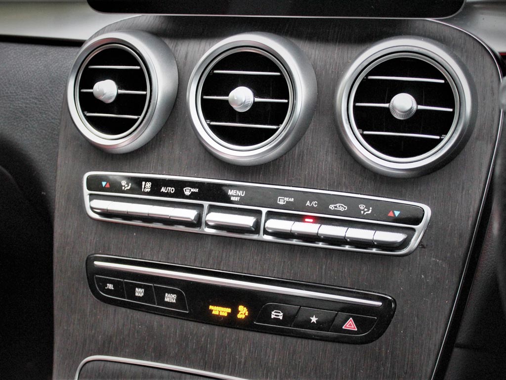 Used Mercedes-Benz GLC 2021 for sale - 76937350: Photo 33