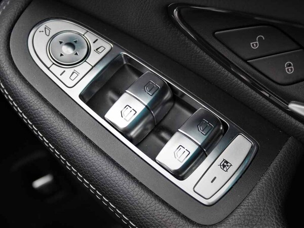 Used Mercedes-Benz GLC 2019 for sale - 76228870: Photo 13