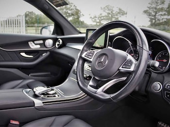 Used Mercedes-Benz GLC 2019 for sale - 76228870: Photo 3