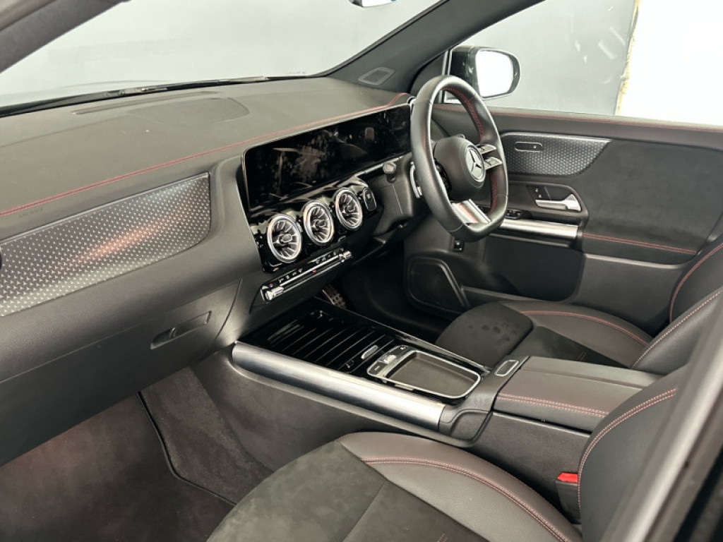 Used Mercedes-Benz EQA 2024 for sale - 76139695: Photo 3
