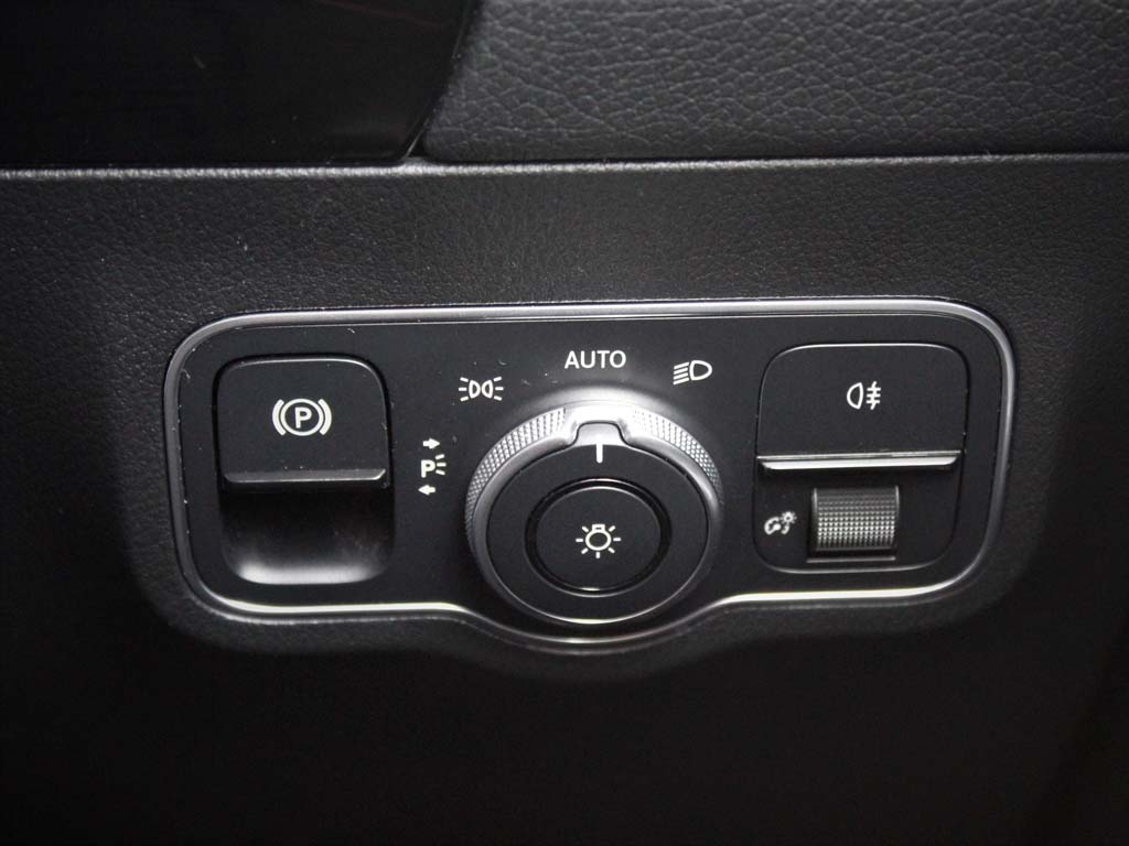 Used Mercedes-Benz EQA 2021 for sale - 76662301: Photo 30