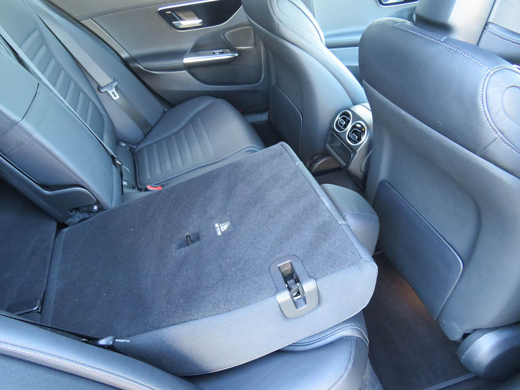 Used Mercedes-Benz C Class 2022 for sale - 76434188: Photo 17