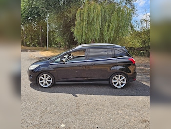 Used Ford Grand C-Max 2011 for sale - 79392795: Photo