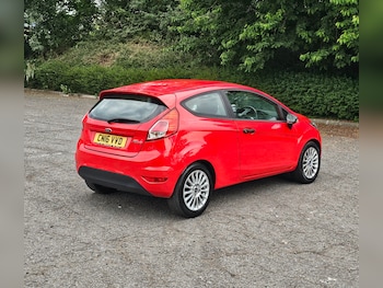Used Ford Fiesta 2016 for sale - 78733900: Photo