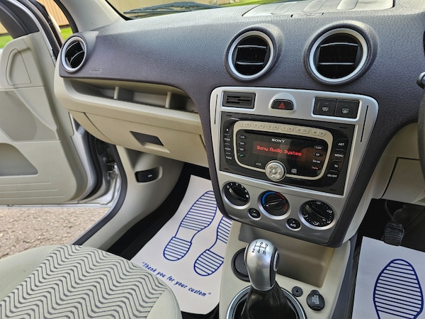 Used Ford Fusion 2009 for sale - 76254644: Photo 11
