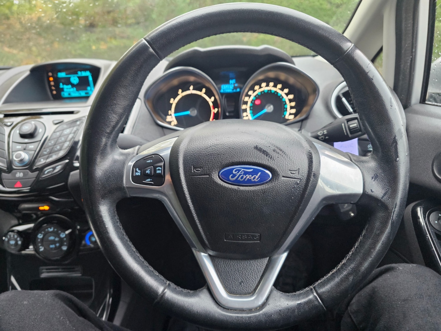 Used Ford Fiesta 2014 for sale - 76464755: Photo 11