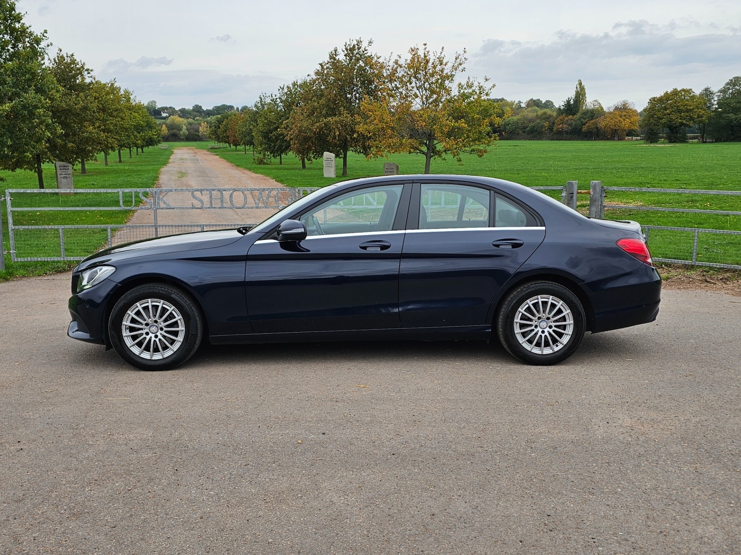 Used Mercedes-Benz C Class 2015 for sale - 76378914: Photo 4