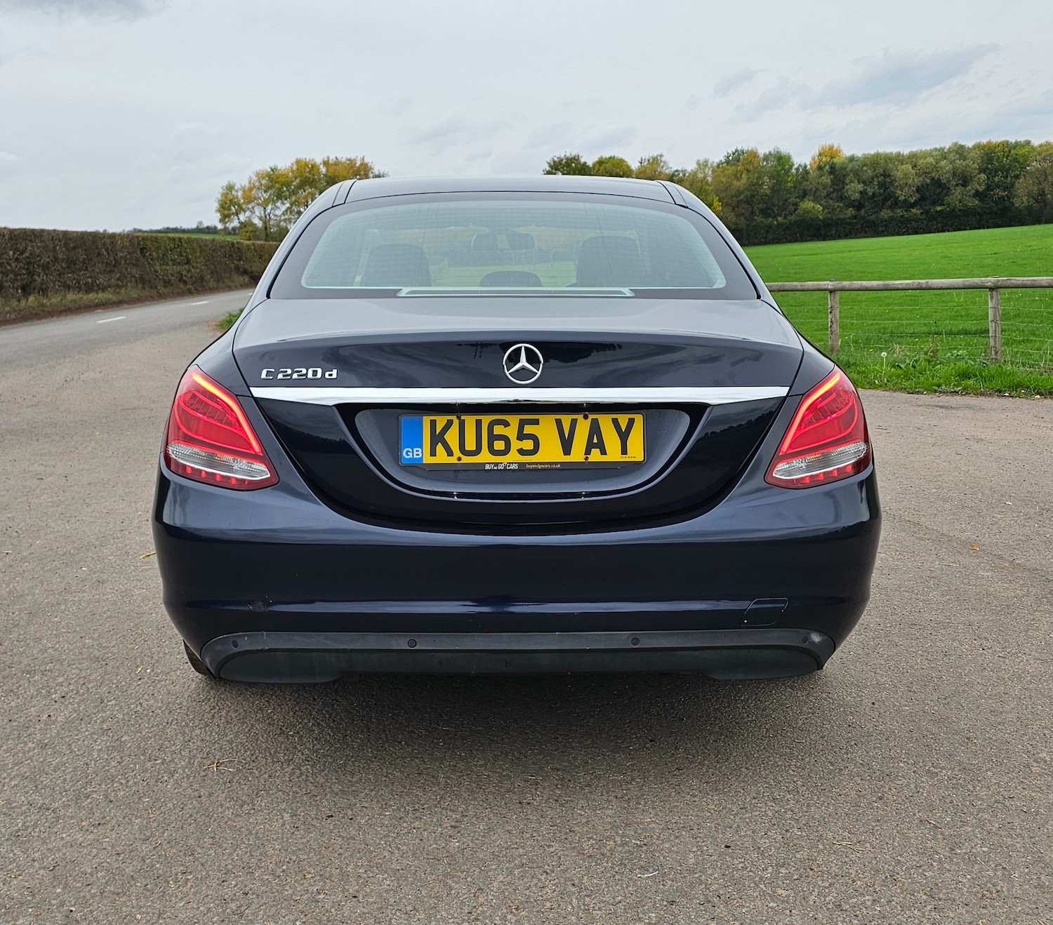 Used Mercedes-Benz C Class 2015 for sale - 76378914: Photo 6