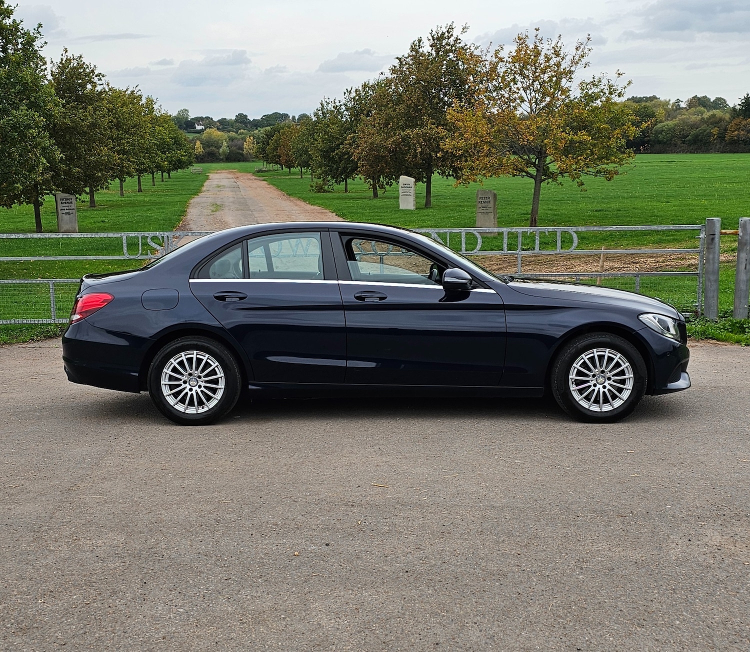 Used Mercedes-Benz C Class 2015 for sale - 76378914: Photo 8