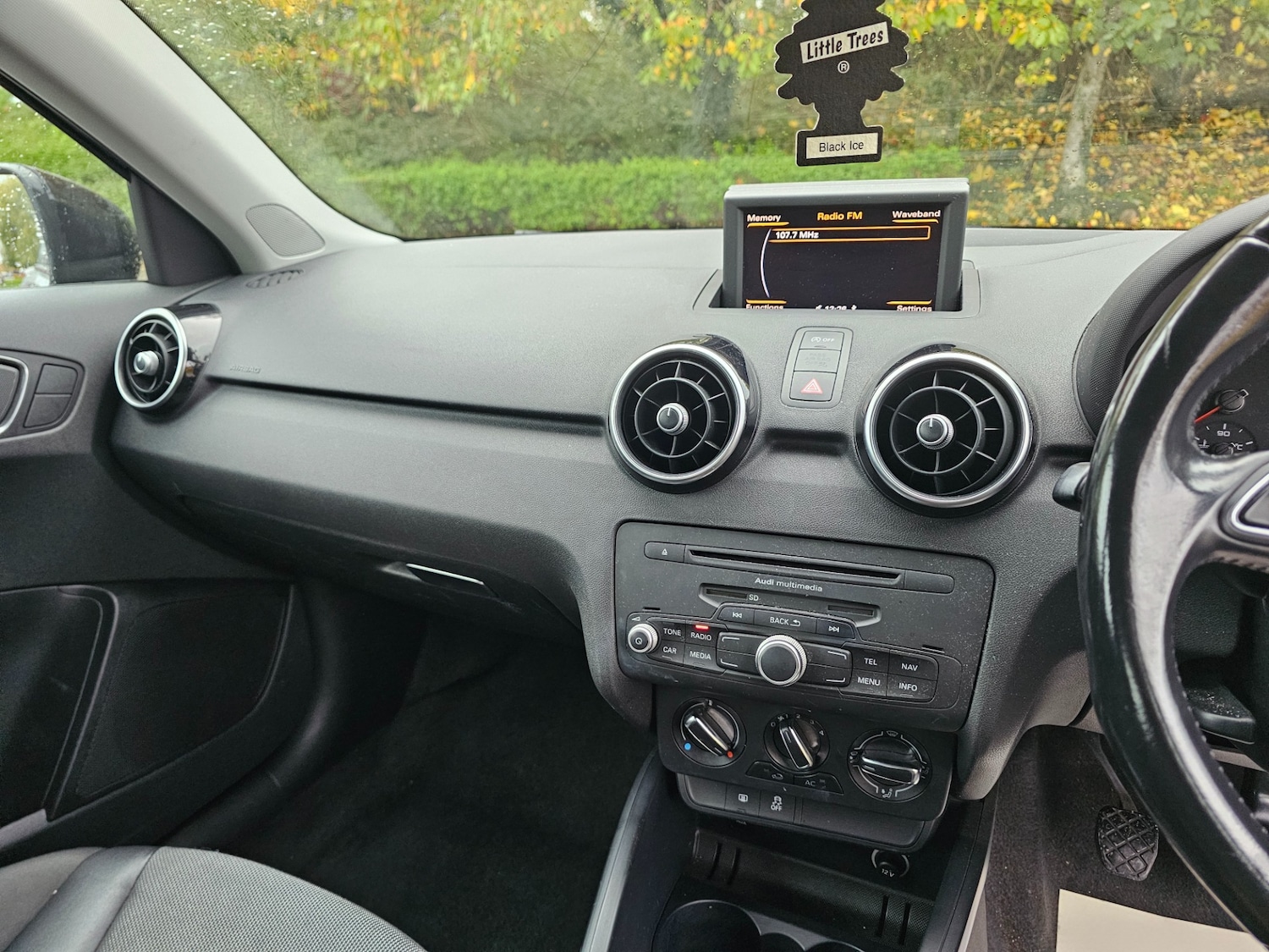 Used Audi A1 2012 for sale - 76464609: Photo 12