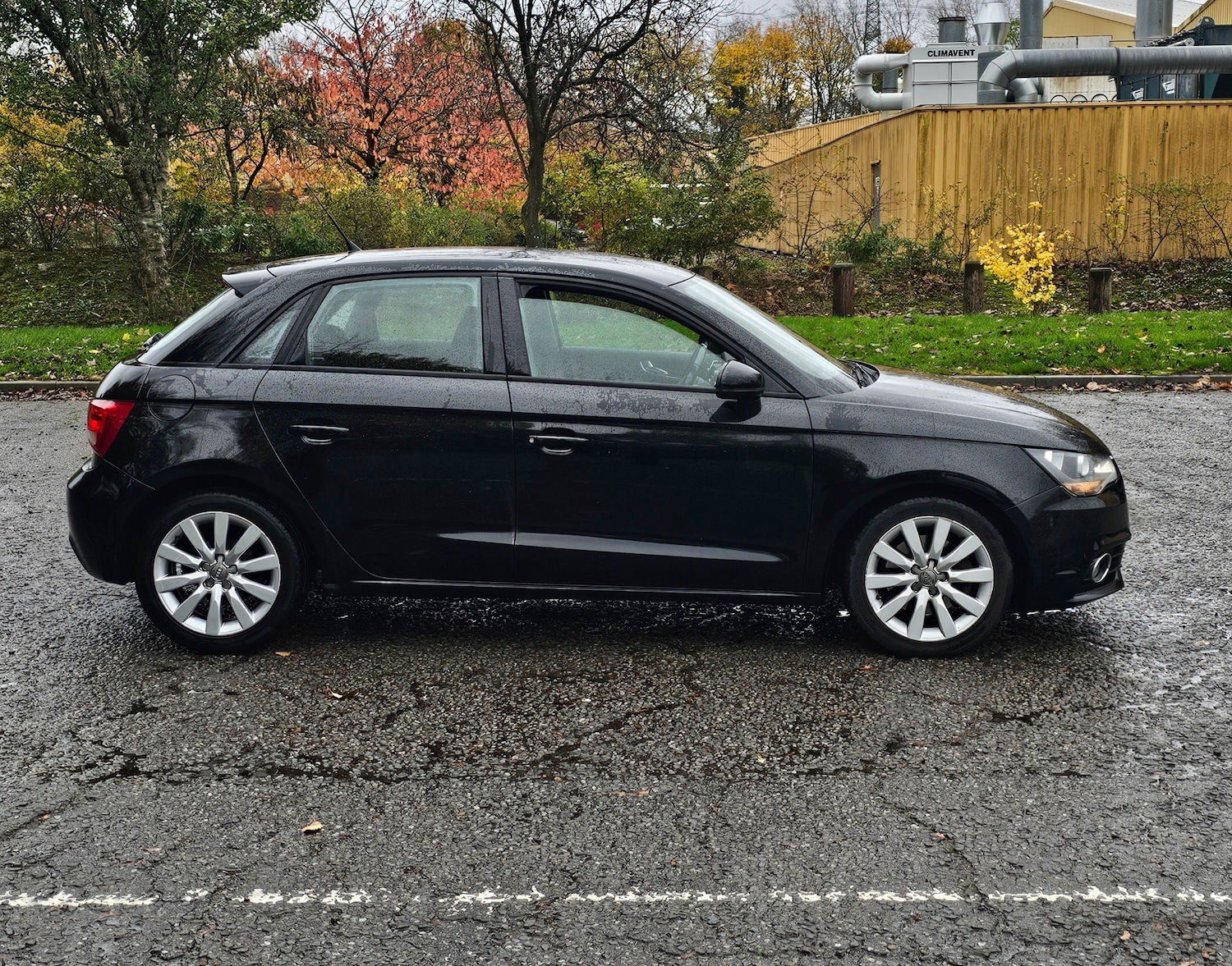 Used Audi A1 2012 for sale - 76464609: Photo 8