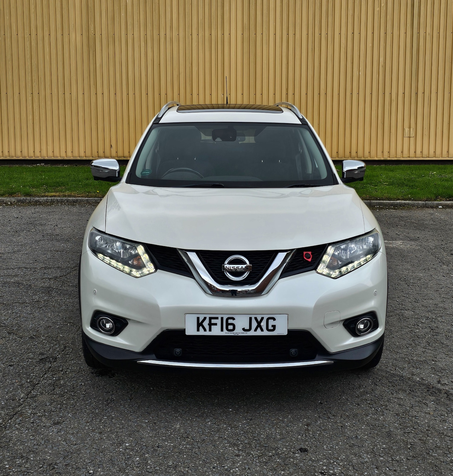 Used Nissan X-Trail 2016 for sale - 76194236: Photo 2