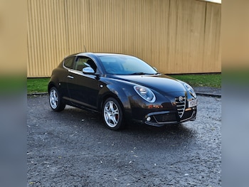 2015 (15) - 1.3 JTDM-2 85 Distinctive 3dr