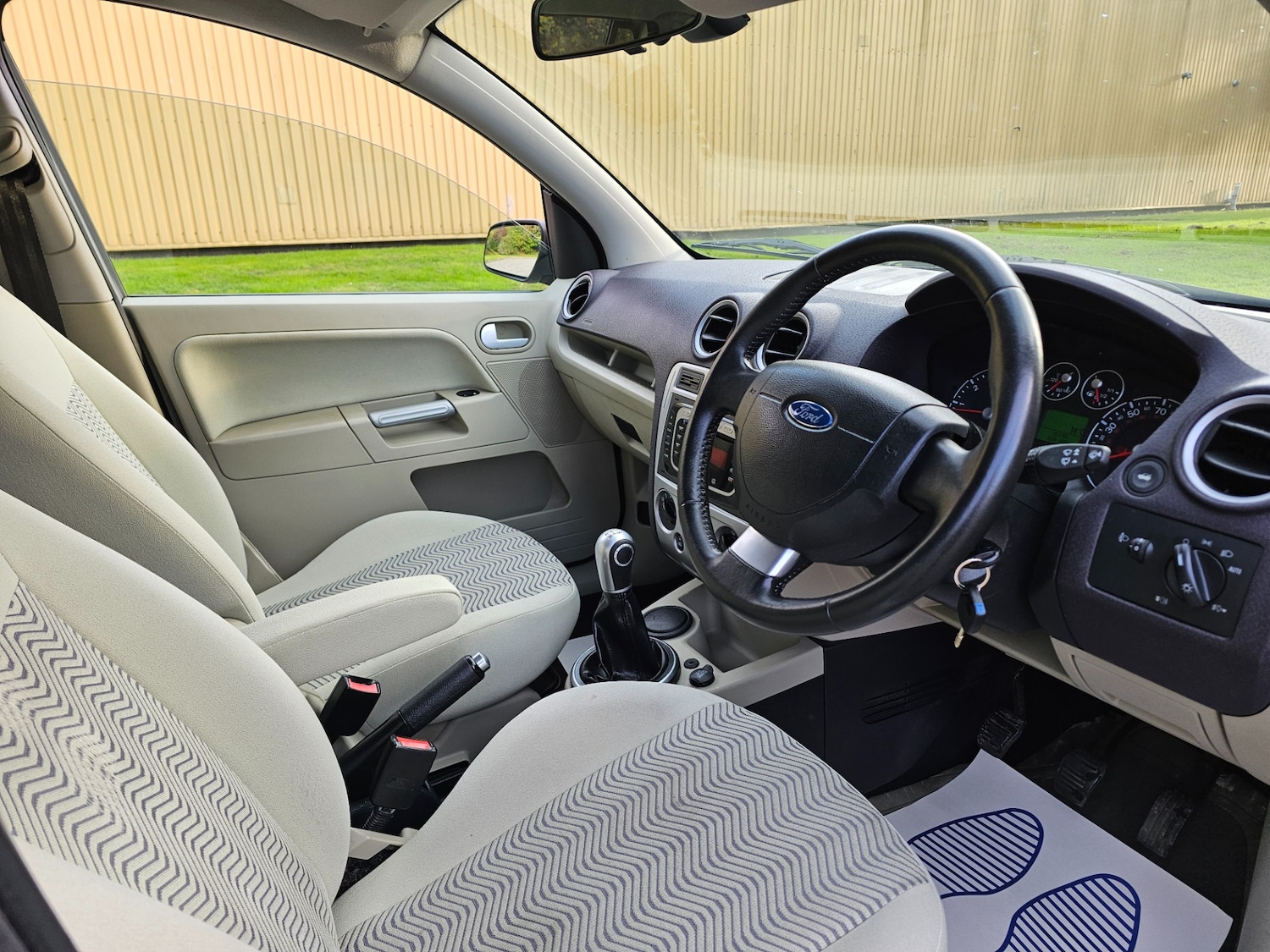 Used Ford Fusion 2009 for sale - 76119342: Photo 7