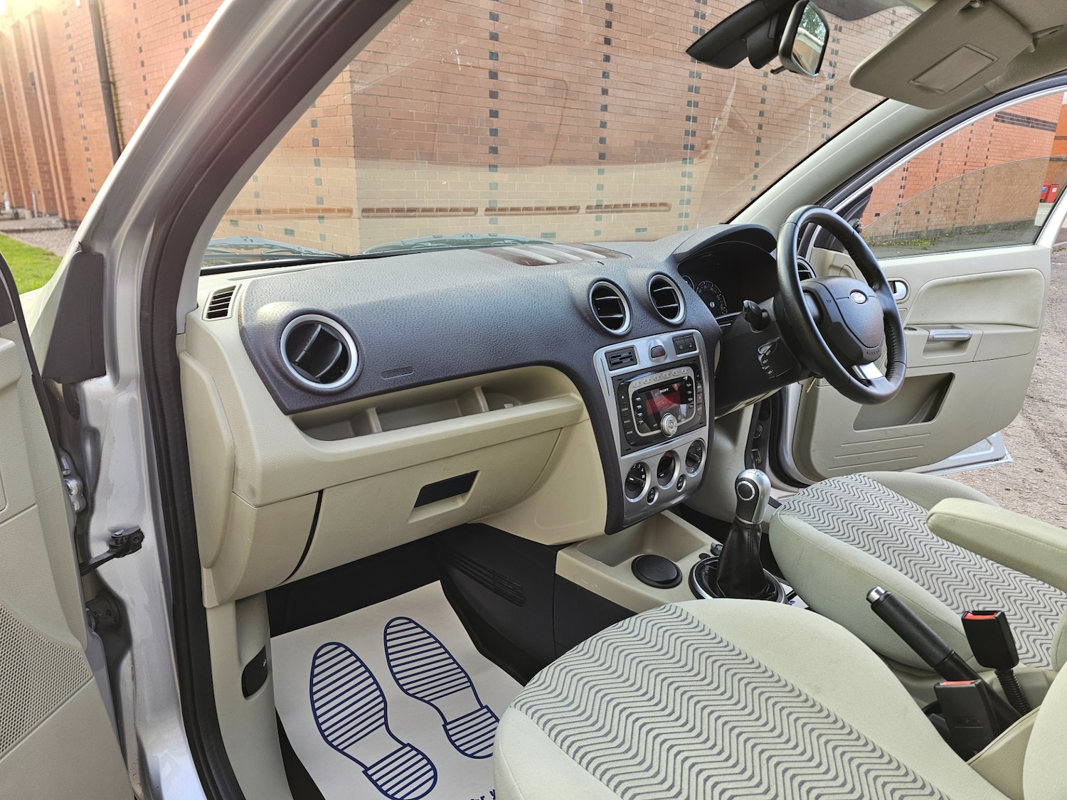 Used Ford Fusion 2009 for sale - 76119342: Photo 9