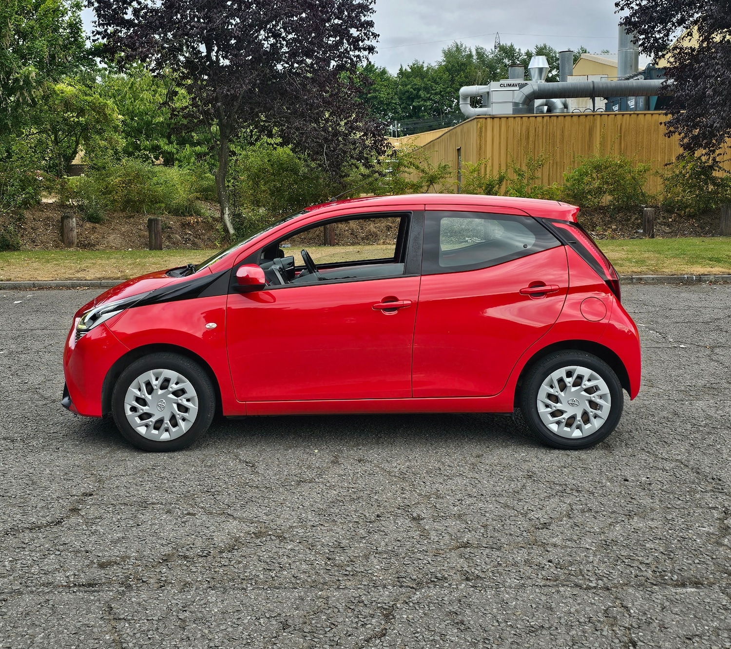 Used Toyota AYGO 2020 for sale - 77807590: Photo 4